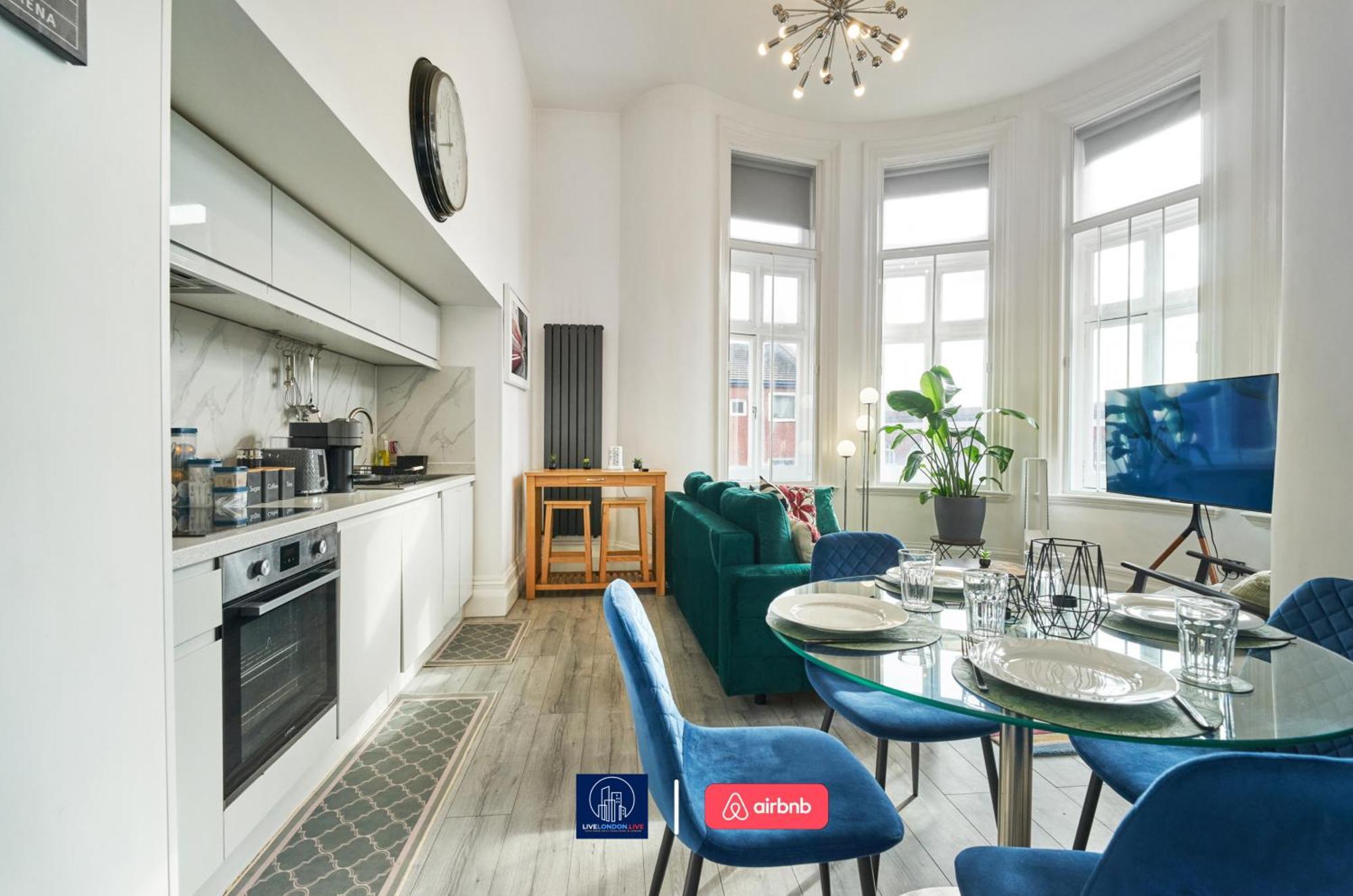 Last-Minute Specials L Sleeps Up To 4 Guests L One-Bedroom Apartment With King Bed And High Ceilings Near Camden By Live London Short Lets & Serviced Accommodation Bagian luar foto